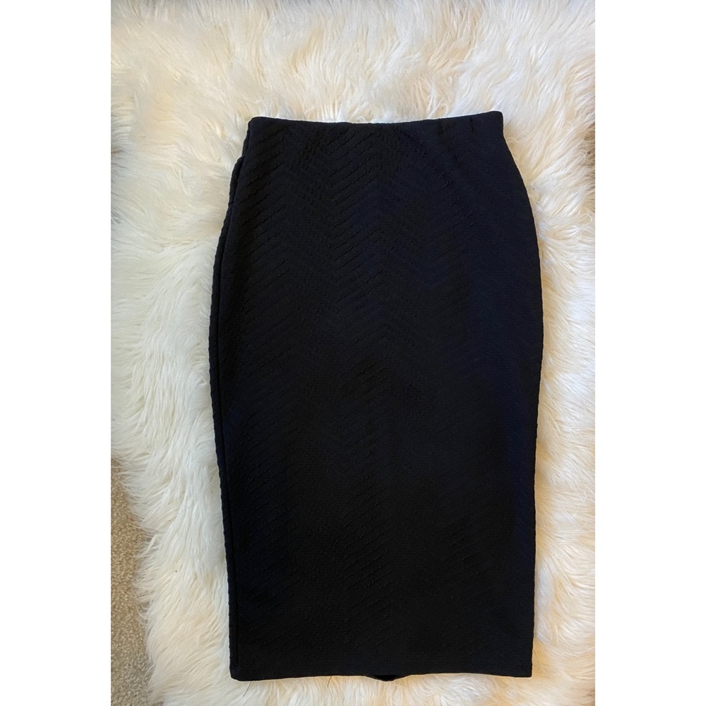 Black pencil skirt